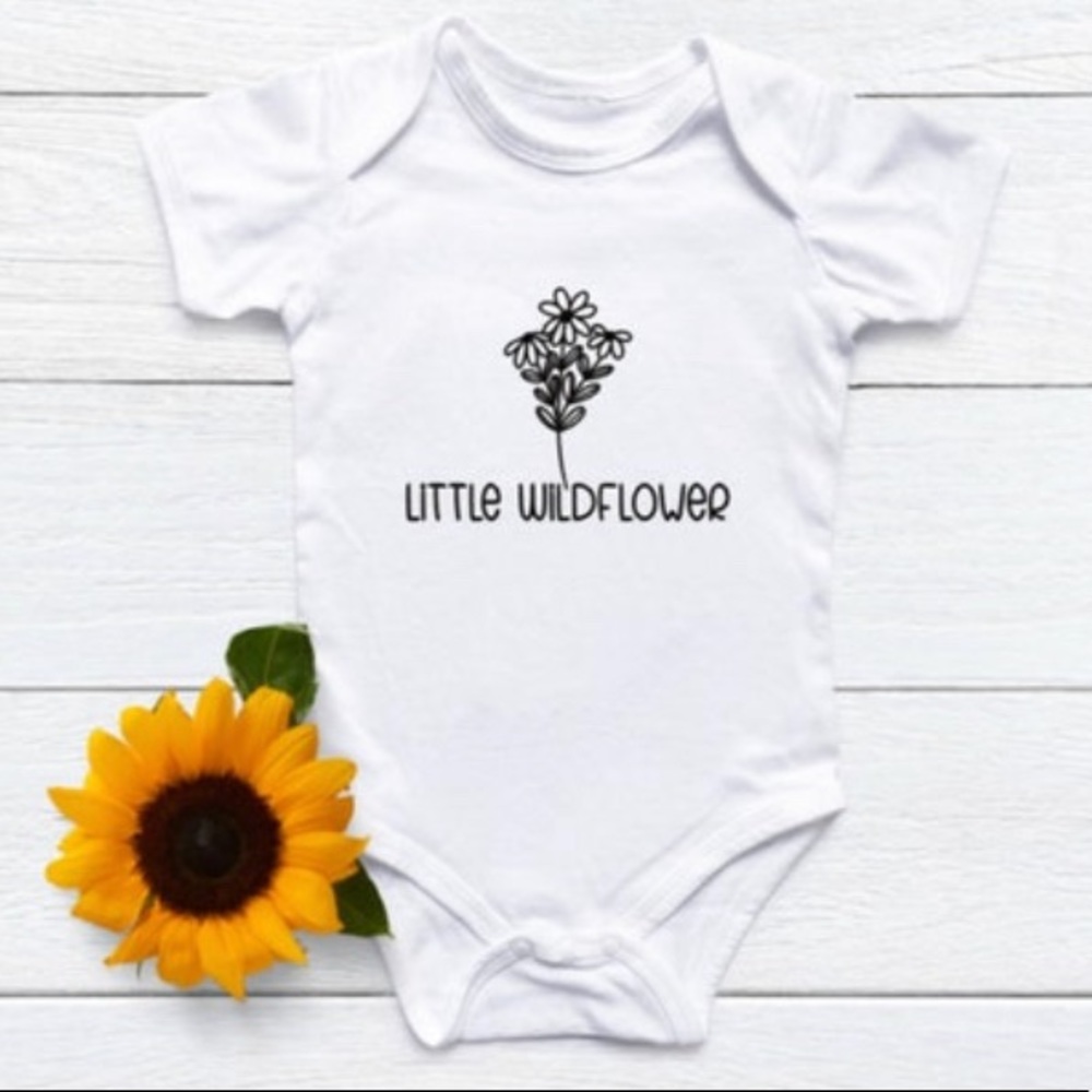 NWT Little Wildflower Bodysuit. White Cotton Short Sleeves